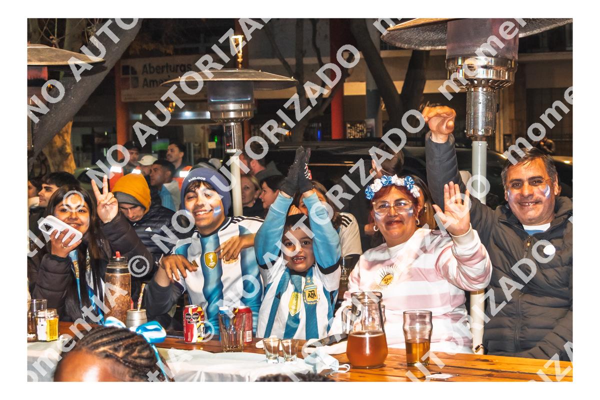 Event photo preview