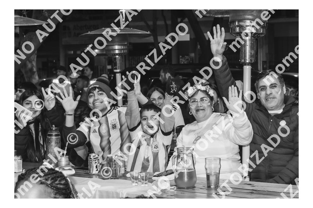 Event photo preview