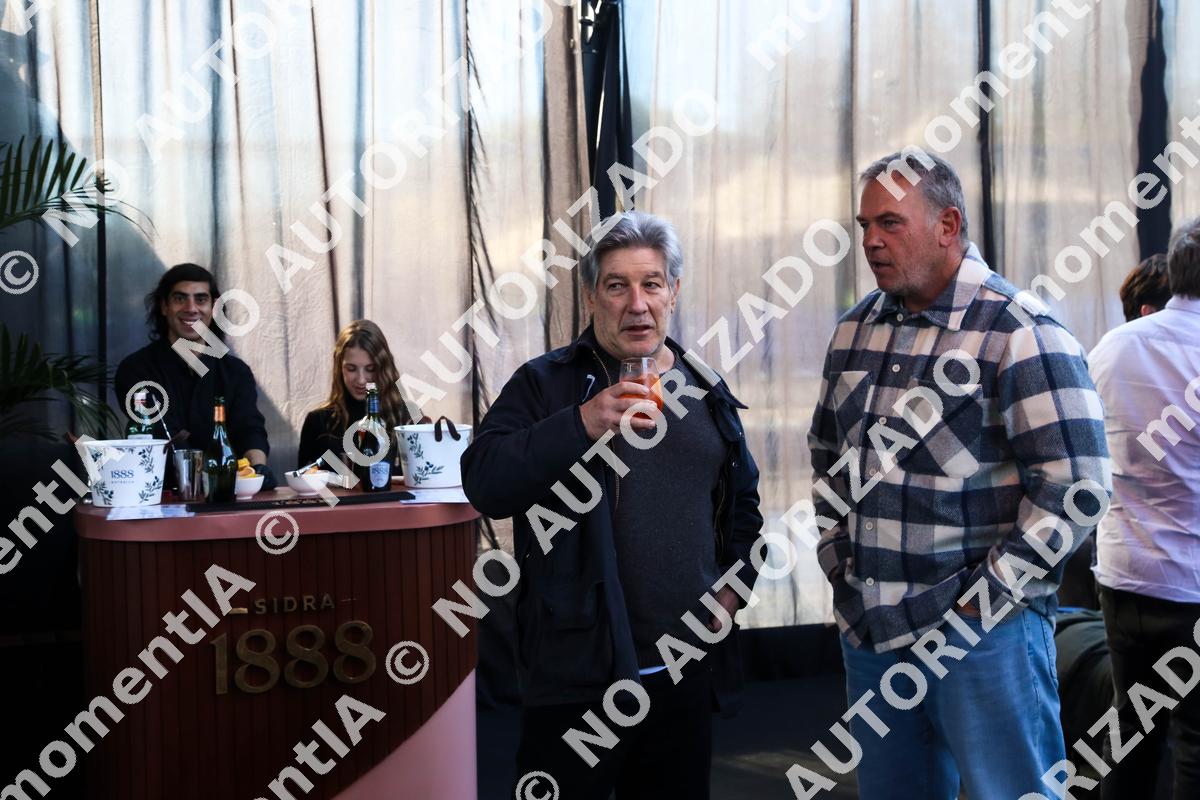 Event photo preview